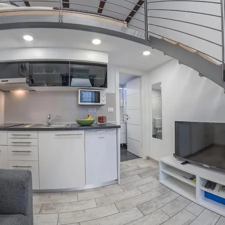 Urban Apartamento Pula
